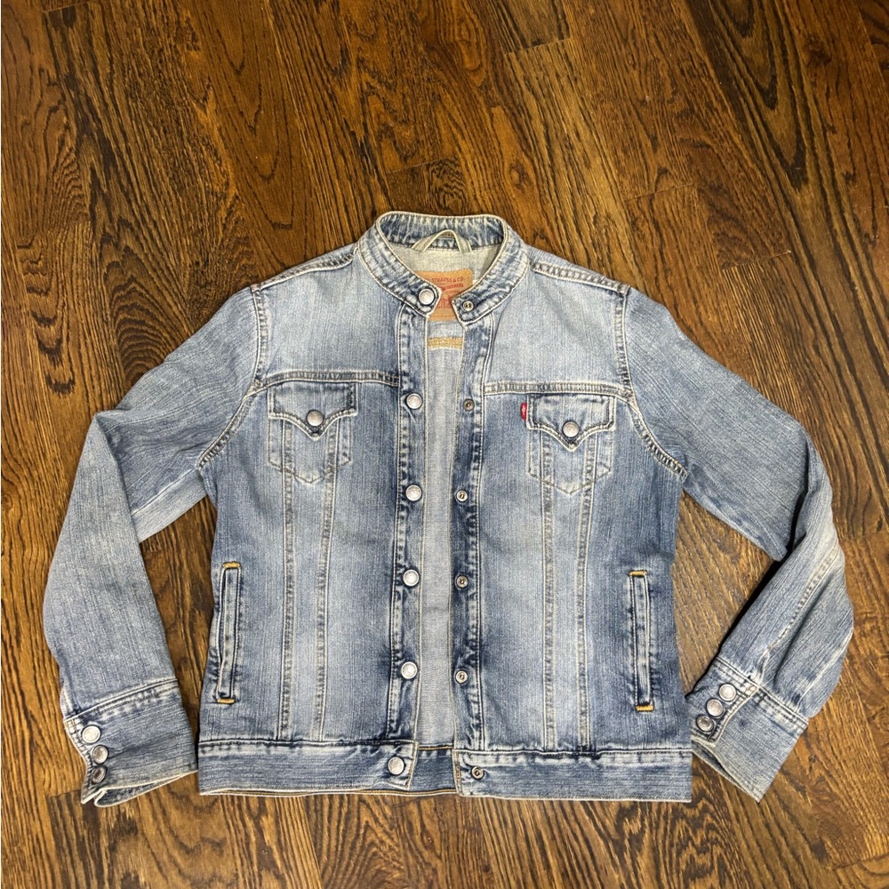 Levi's Blue Button Jean Jacket Logo Accent Pockets Size M Casual
